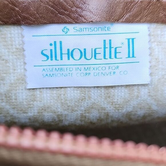 Samsonite Brown Carry On Luggage Travel Distressed Leather Sturdy Zip Adjustable - Picture 11 of 13